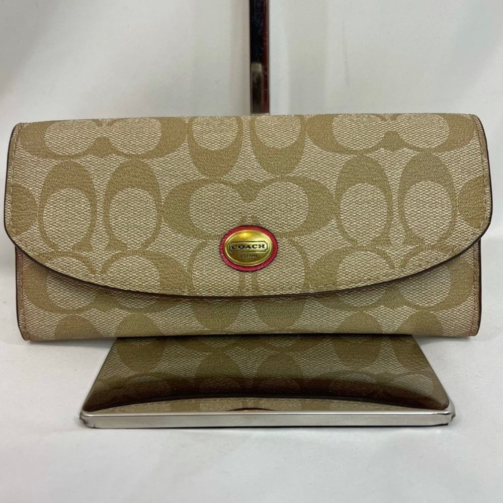 Coach Peyton Signature Envelope Wallet With Removable Pouch